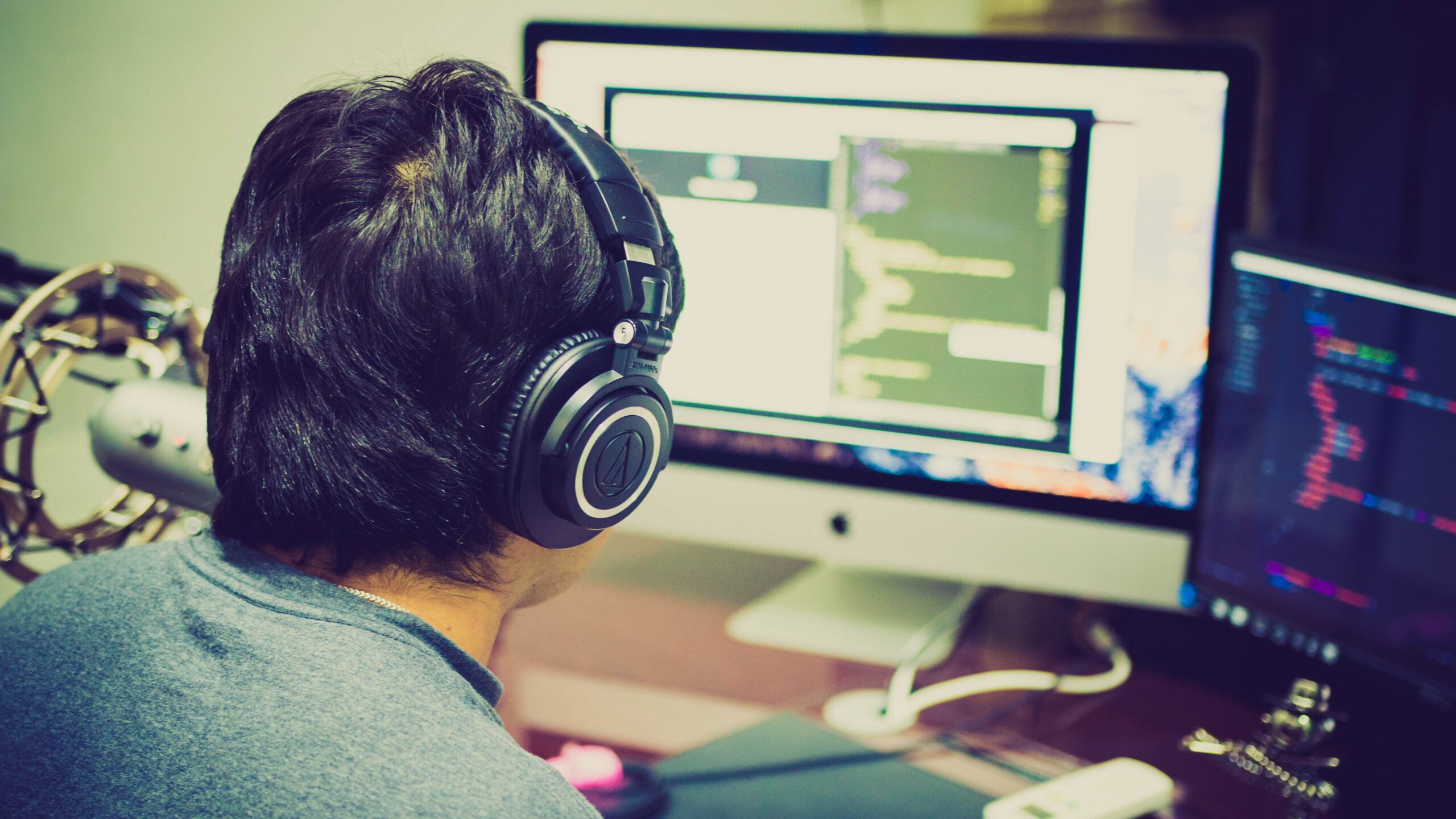 How to Become A Successful Freelance Web Developer
