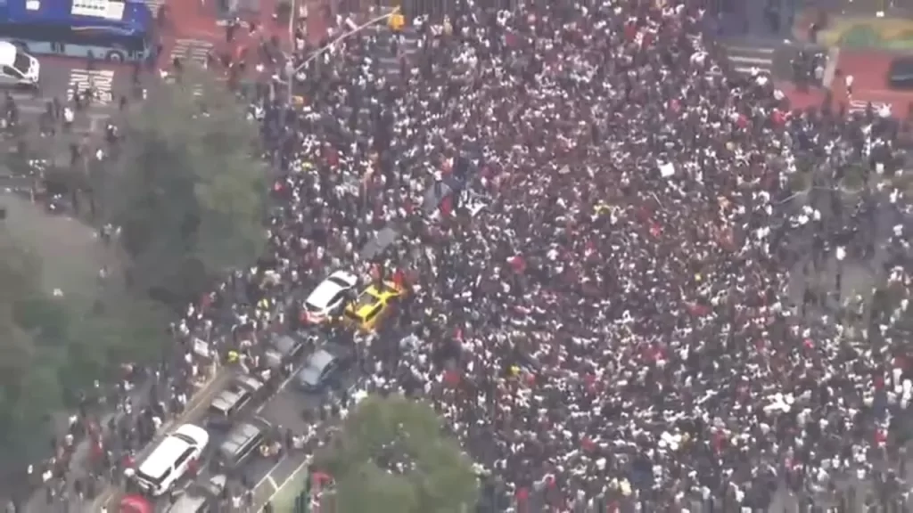 Aerial TV news footage New York Riot