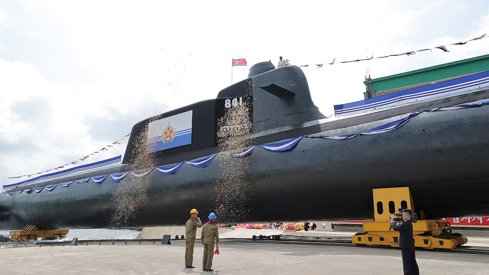 North Korea Launches Nuclear Sub That Carries 10 Nuclear Missiles