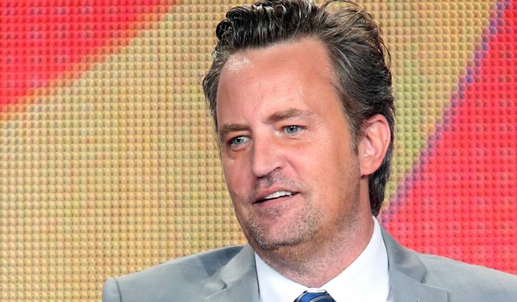 Buddies Stars and Society Take into account Matthew Perry as a “Brilliant” Actor
