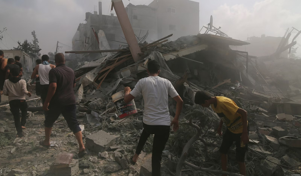 Gaza Receives Ultimatum: Relocate South or Face Allegations of Terrorism