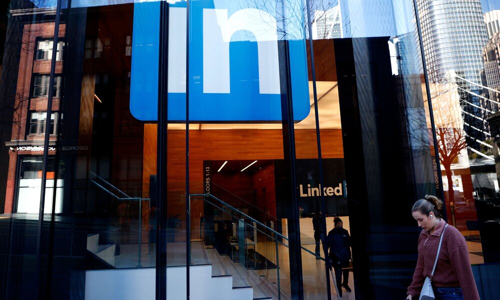 LinkedIn Layoffs: Broadcasts Aid Of Just about 700 Staff – Learn Memo Right here